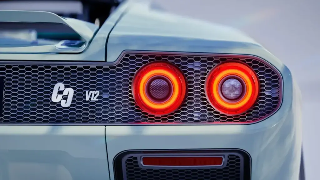 2026 Eccentrica V12 Roadster Lamborghini Diablo 18 Motor16