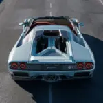 El restomod del Lamborghini Diablo firmado por Eccentrica, pierde la cabeza