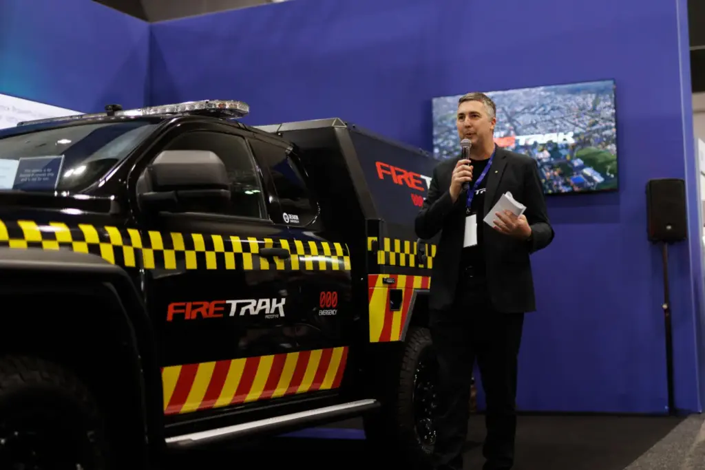 2026 Ford Ranger Fire Response presentacion 7 Motor16