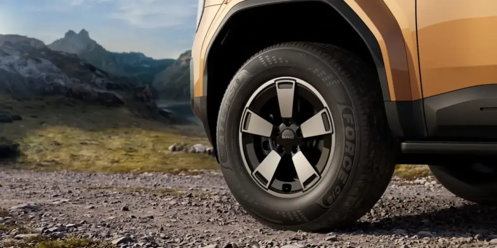 GAC: La marca que acaba de llegar a España lo borda en China con este mix entre Land Cruiser y Defender 32 Motor16 2026 GAC Yue 7 China 21 Motor16