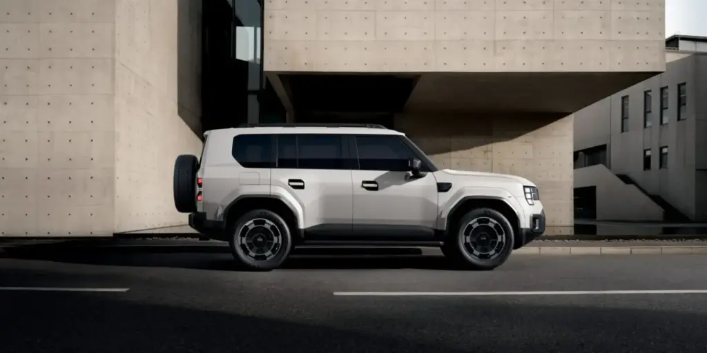 GAC: La marca que acaba de llegar a España lo borda en China con este mix entre Land Cruiser y Defender 22 Motor16 2026 GAC Yue 7 China 31 Motor16