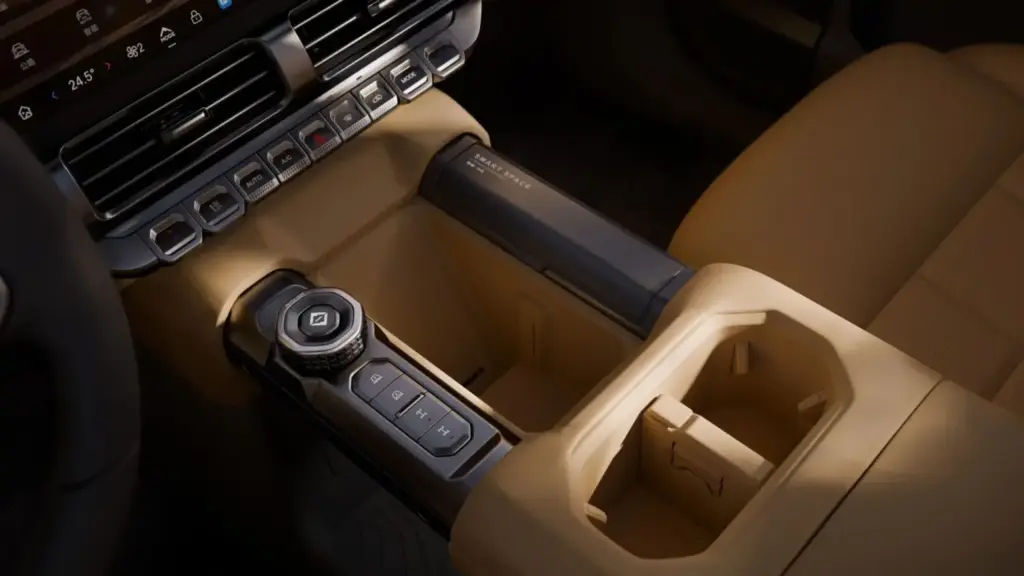 GAC: La marca que acaba de llegar a España lo borda en China con este mix entre Land Cruiser y Defender 58 Motor16 2026 GAC Yue 7 China 43 Motor16