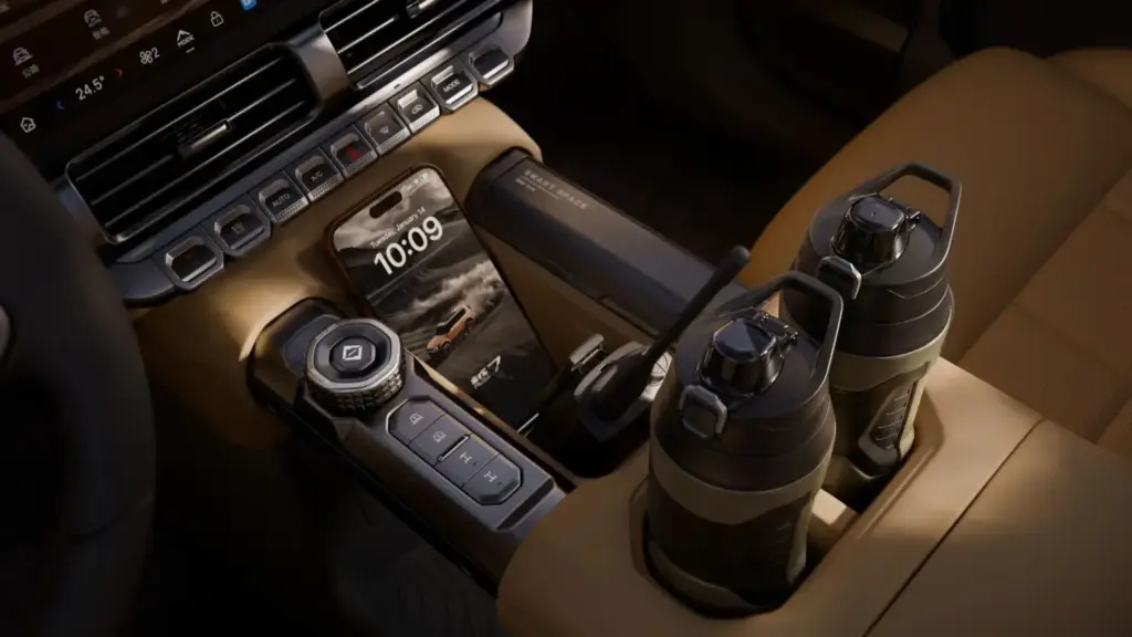 GAC: La marca que acaba de llegar a España lo borda en China con este mix entre Land Cruiser y Defender 59 Motor16 2026 GAC Yue 7 China 52 Motor16
