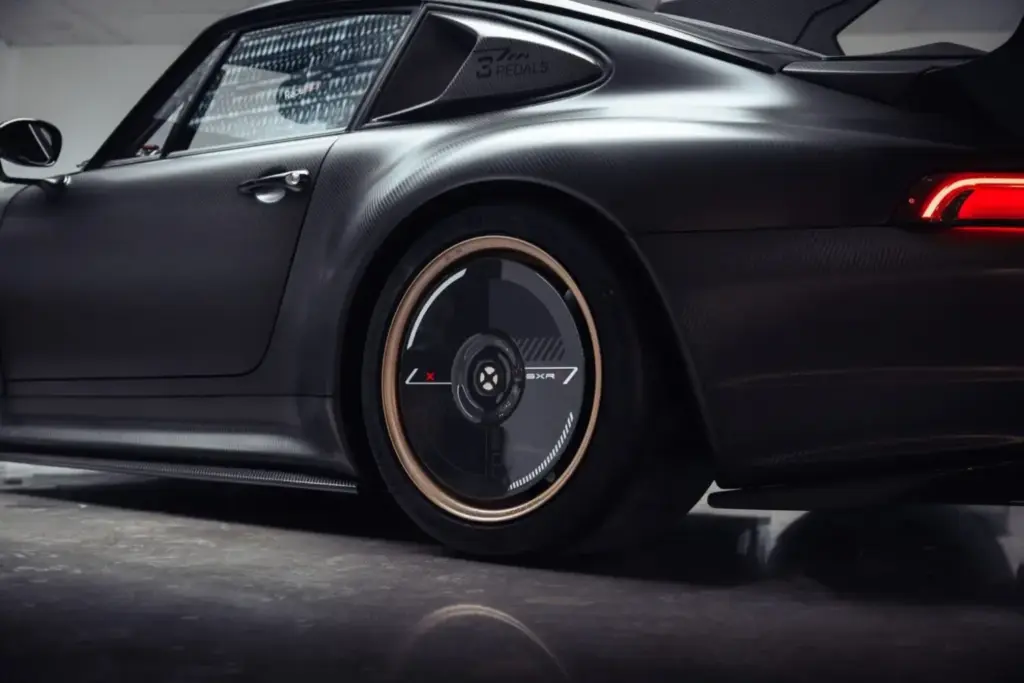 Gunther Werks GXR‑Evo: Potente como un moderno Porsche 911 y ligero como un clásico 924 32 Motor16 2026 Gunther Werks GXR Evo 30 Motor16
