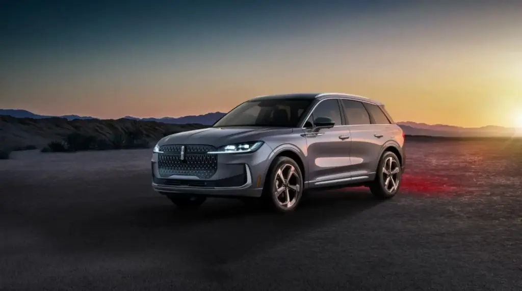 Lincoln Corsair Hybrid: El SUV ‘Made in China’ con el que dan un giro de guión 6 Motor16 2026 Lincoln Corsair 12 Motor16