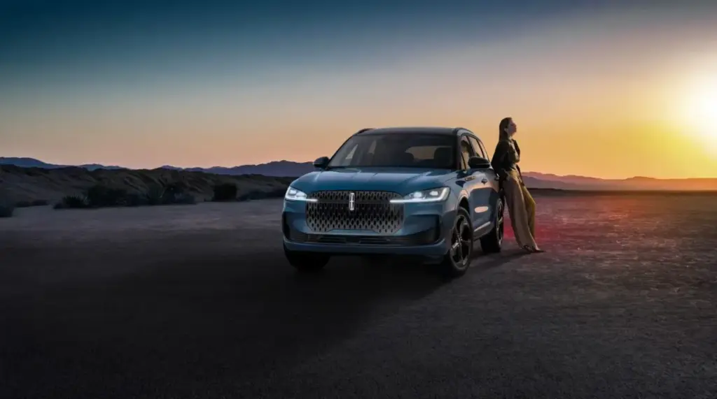 Lincoln Corsair Hybrid: El SUV ‘Made in China’ con el que dan un giro de guión 12 Motor16 2026 Lincoln Corsair 6 Motor16