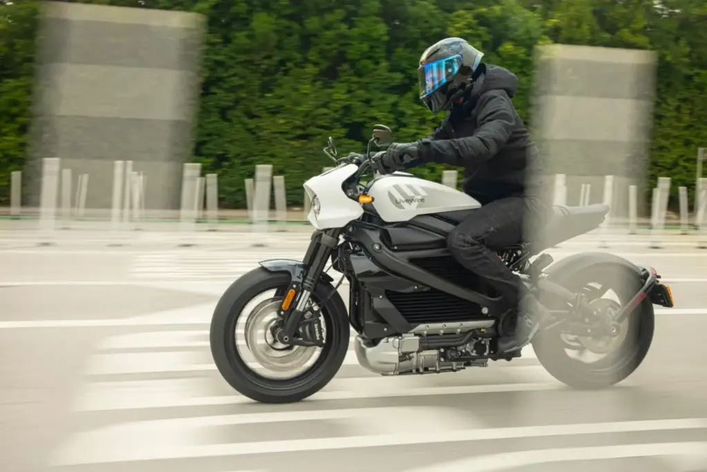 LiveWire: La moto eléctrica de Harley-Davidson no levanta cabeza a pesar de bajar su precio a la mitad 6 Motor16 2026 LiveWire One Harley EV 6 Motor16