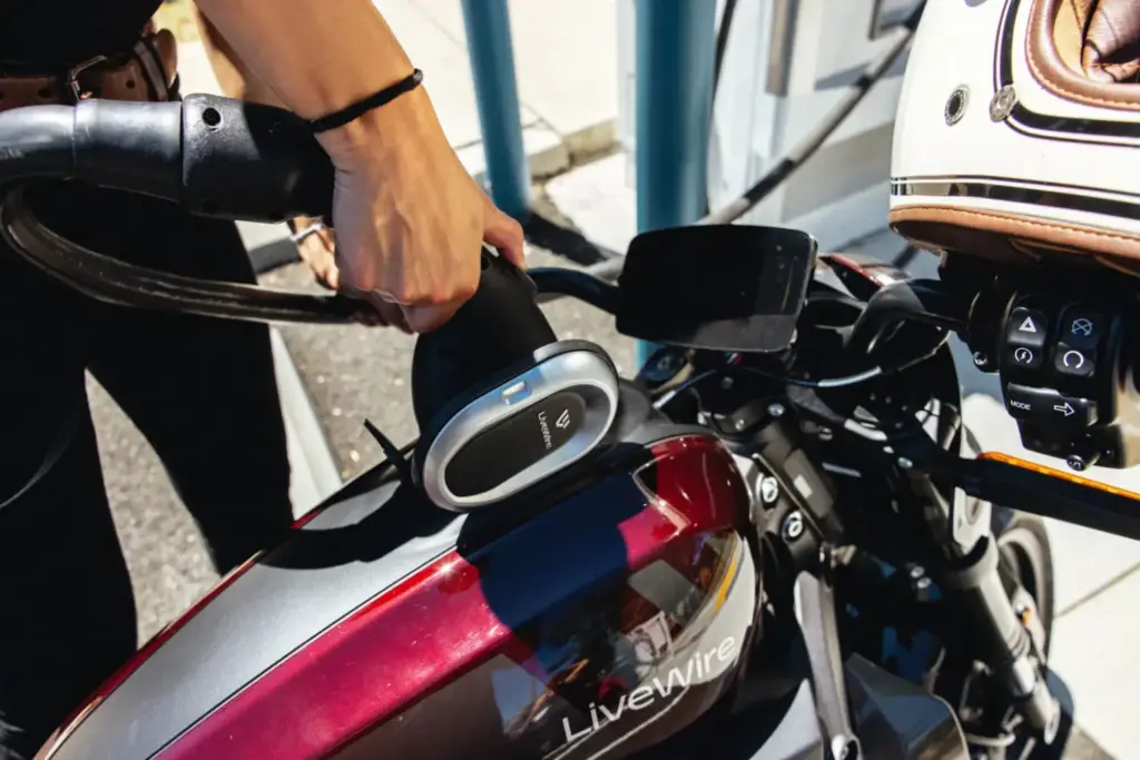 LiveWire: La moto eléctrica de Harley-Davidson no levanta cabeza a pesar de bajar su precio a la mitad 2 Motor16 2026 LiveWire One. Imagen detalle.