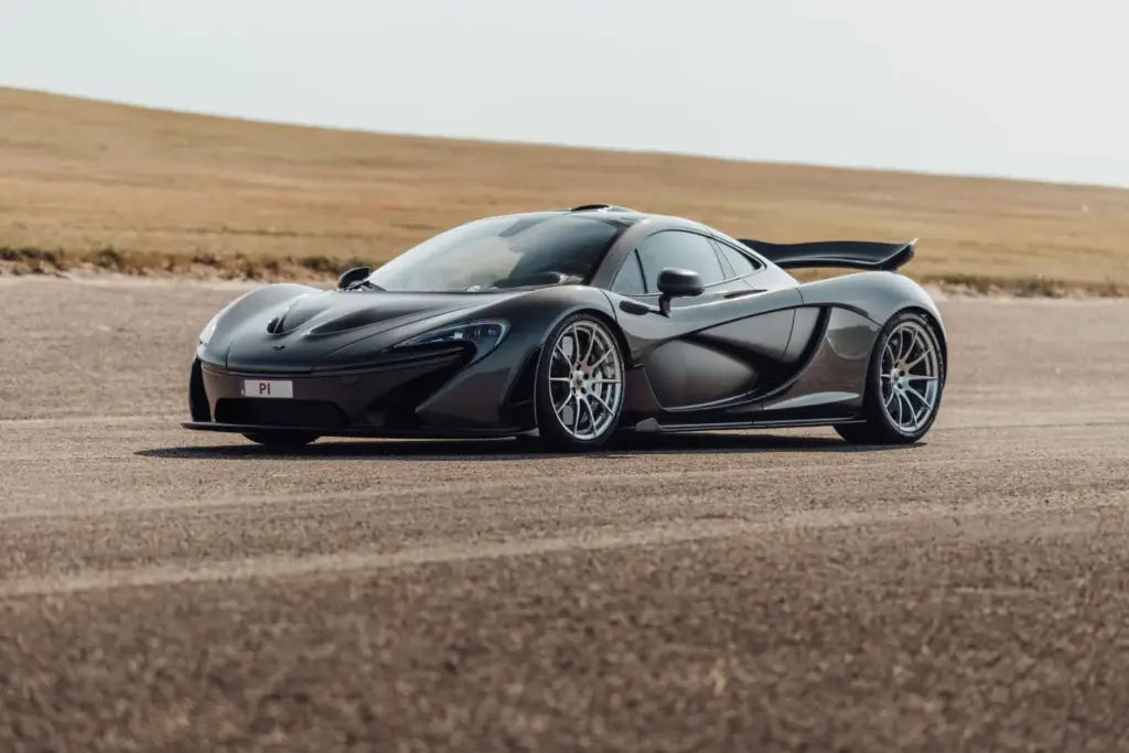 Si quieres uno de los mejores LaFerrari o P1 de la historia, tiene hasta octubre para ahorrar 12 Motor16 2026 McLaren P1 Broad Arrow 5 Motor16