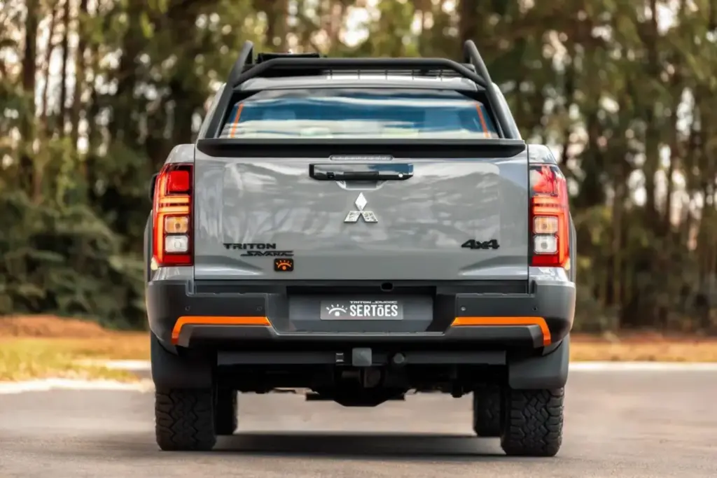 Mitsubishi Triton Savana Sertões: una edición especial que lleva la competición a la calle 9 Motor16 2026 Mitsubishi Triton Savana Sertoes Brasil 19 Motor16
