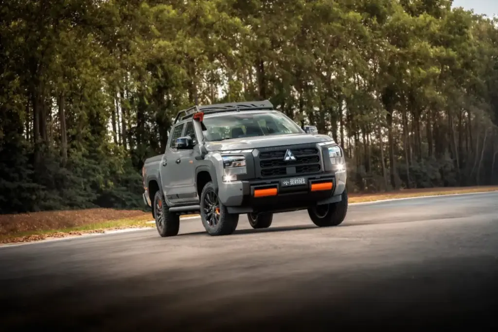 Mitsubishi Triton Savana Sertões: una edición especial que lleva la competición a la calle 5 Motor16 2026 Mitsubishi Triton Savana Sertoes Brasil 22 Motor16