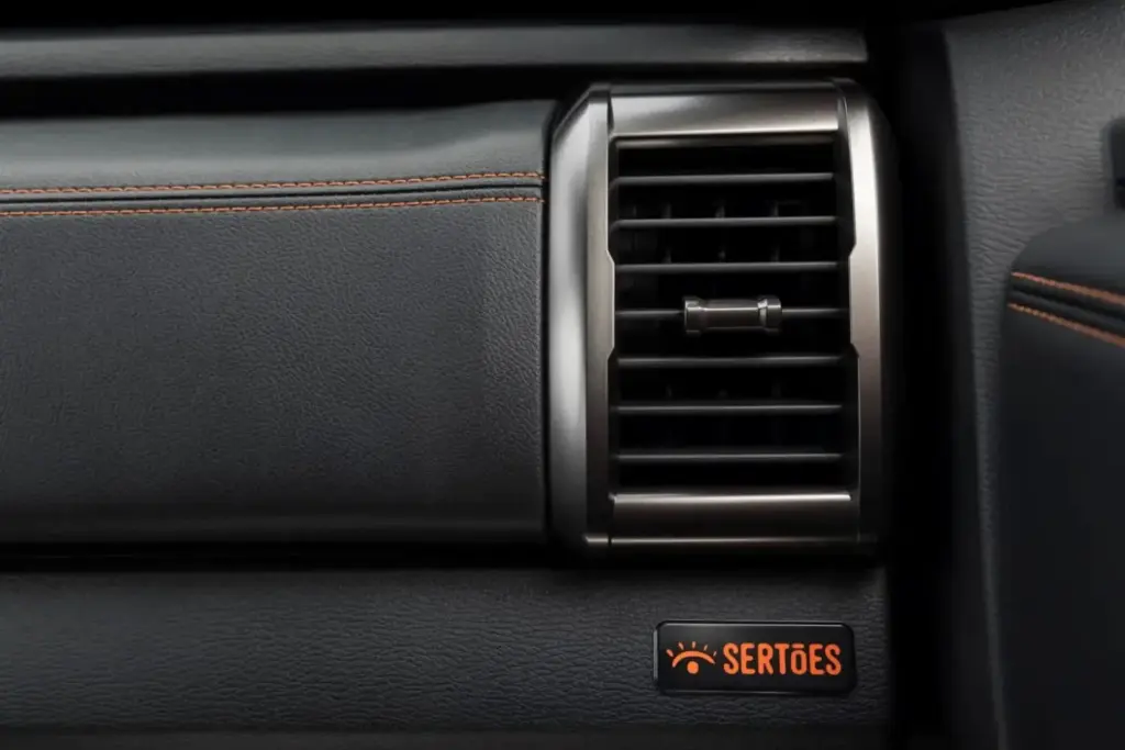 Mitsubishi Triton Savana Sertões: una edición especial que lleva la competición a la calle 25 Motor16 2026 Mitsubishi Triton Savana Sertoes Brasil 23 Motor16