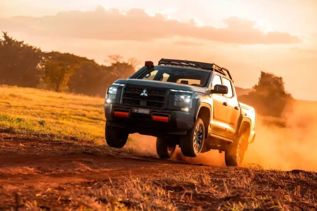 Mitsubishi Triton Savana Sertões: una edición especial que lleva la competición a la calle 12 Motor16 2026 Mitsubishi Triton Savana Sertoes Brasil 4 Motor16