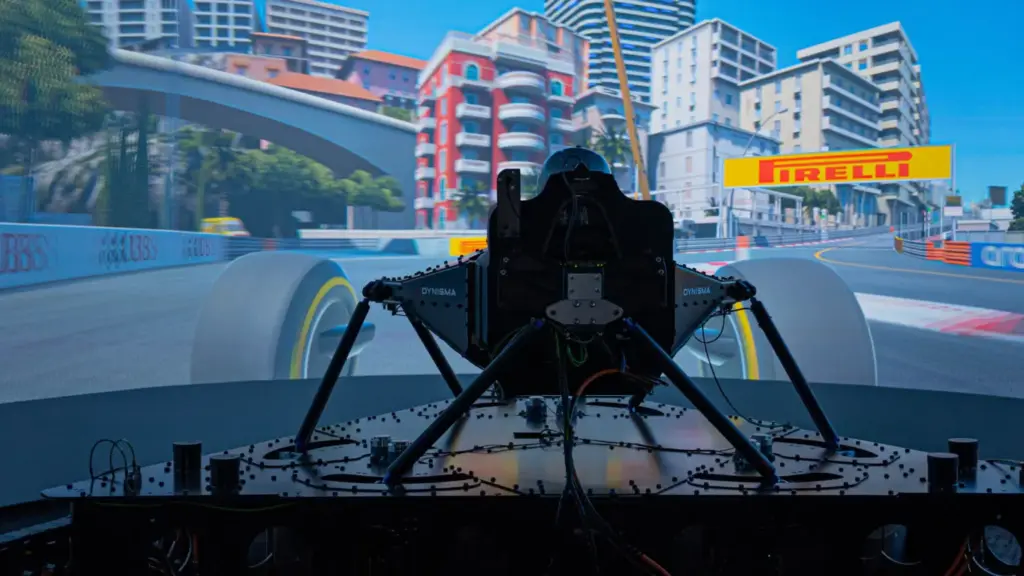 Seis ingenieros, cuatro pilotos, un simulador... Así prepara Nissan la próxima carrera en la Fórmula E a miles de kilómetros 7 Motor16 2026 Nissan Formula E simulador 16 Motor16