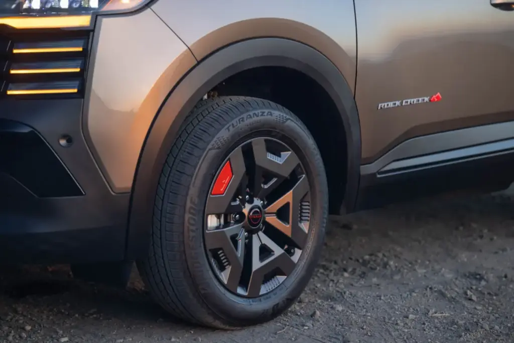 2026 Nissan Kicks Rock Creek 30 Motor16