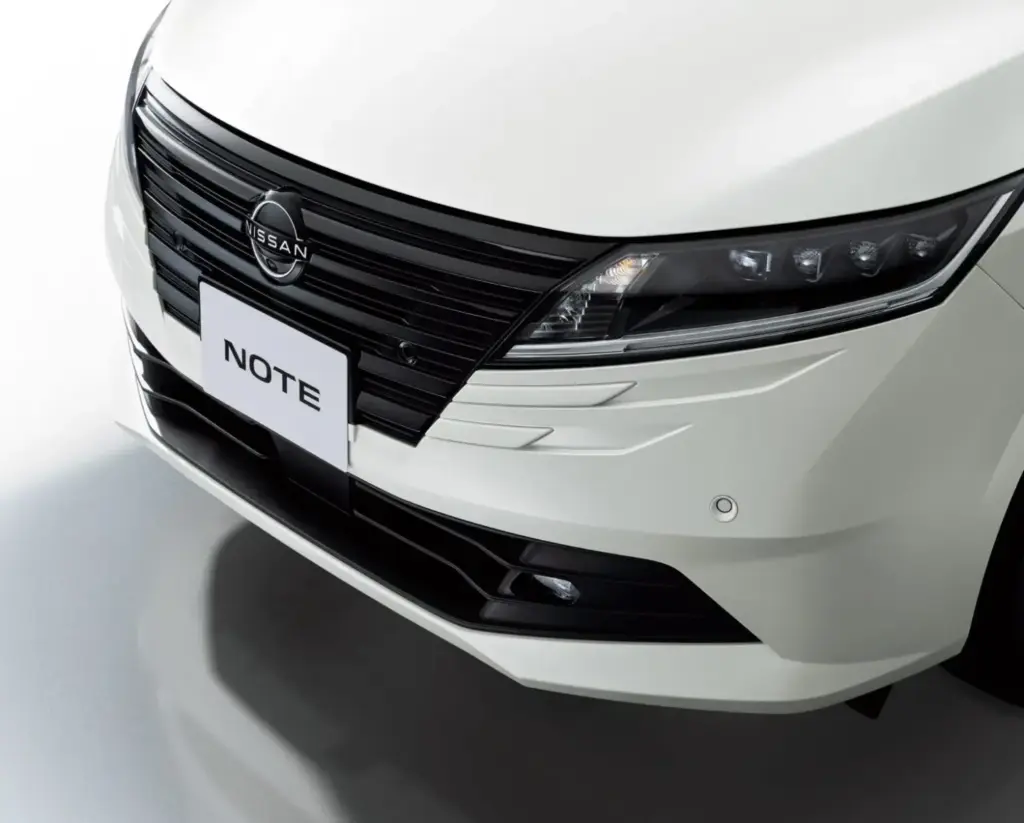 Nissan actualiza el Note que vende en Japón con sutiles retoques y con grandes expectativas desde Nismo 7 Motor16 2026 Nissan Note Black Edition 1 Motor16