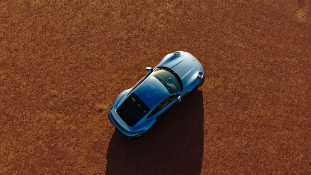 Porsche celebra sus 75 años en Australia con este 911 Turbo S vestido con dos singulares colores Chromaflair 9 Motor16 2026 Porsche 911 Turbo S Australia 75 16 Motor16