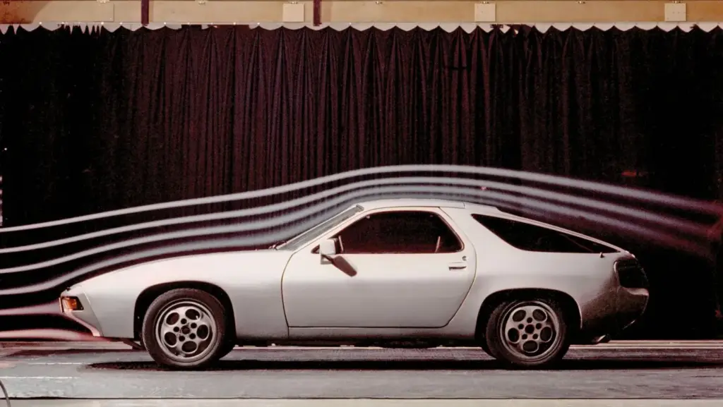 Porsche 924: El primer transaxle que llegó para poner un punto y seguido en la casa alemana 10 Motor16 2026 Porsche 924 historia 13 Motor16