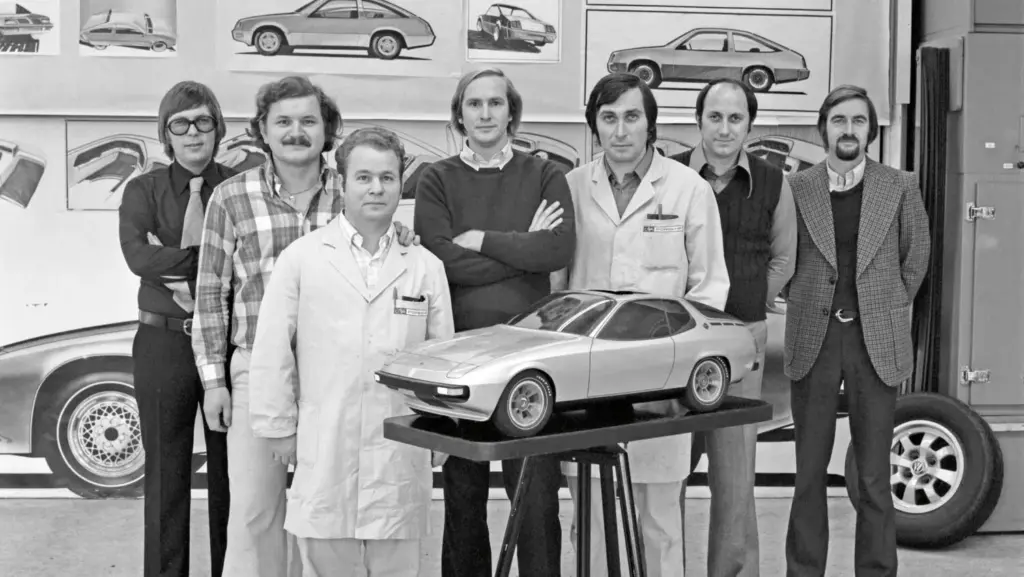 Porsche 924: El primer transaxle que llegó para poner un punto y seguido en la casa alemana 1 Motor16 2026 Porsche 924. Transaxle. Imagen maqueta.