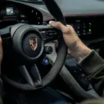 Sistema E-Shift Porsche: los cambios simulados que devuelven la emoción al coche eléctrico