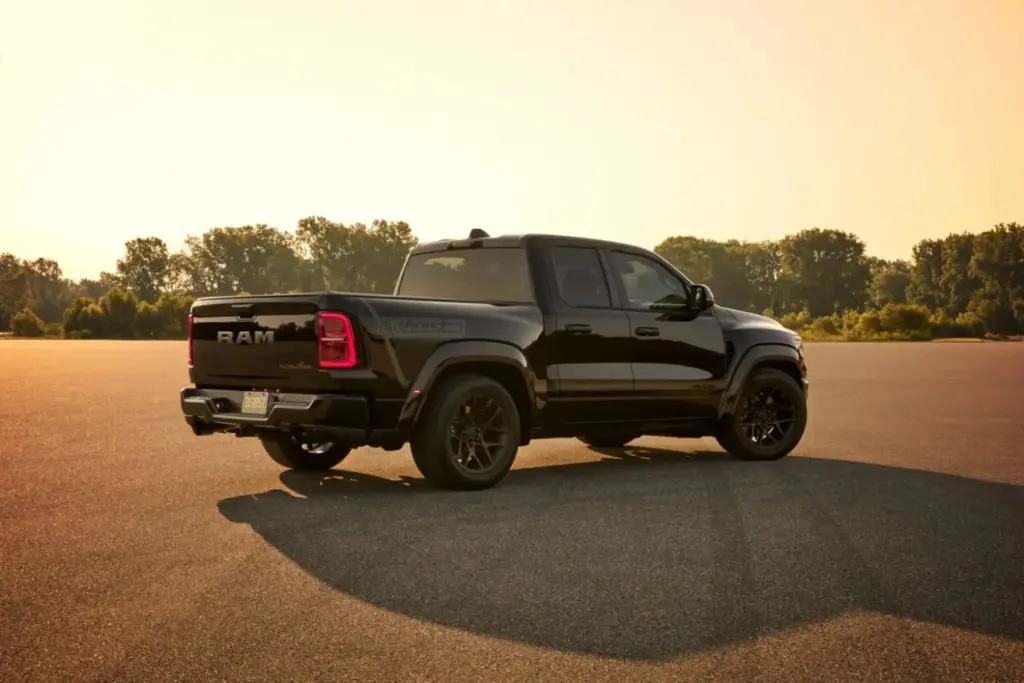 Esta es la clave para llevar tu RAM 1500 hasta los 915 CV de potencia sin perder la garantía 7 Motor16 2026 Ram 1500 Rumble Bee Direct Connection 3 Motor16