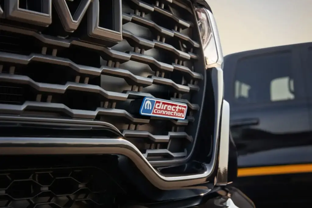 Esta es la clave para llevar tu RAM 1500 hasta los 915 CV de potencia sin perder la garantía 23 Motor16 2026 Ram 1500 Rumble Bee Direct Connection 6 Motor16