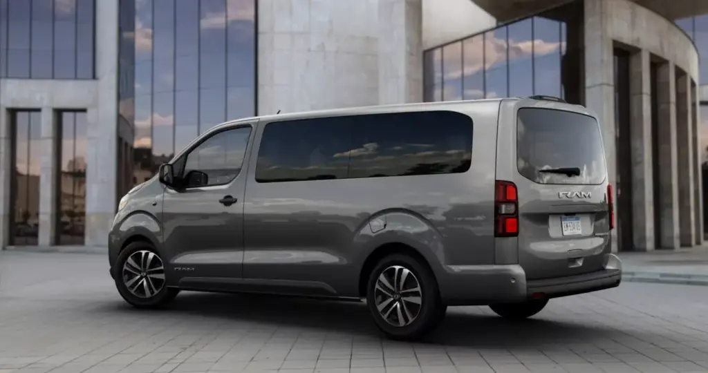 RAM ProMaster City: La mejor manera de exprimir una furgoneta que parece incombustible 9 Motor16 2026 Ram ProMaster City 7 Motor16
