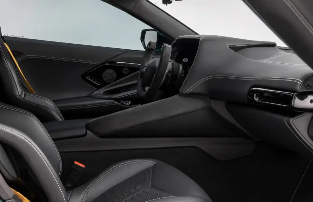 2026 Rezvani Beast X. Imagen interior.