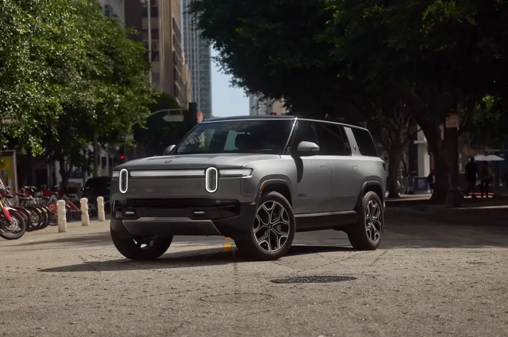 2026 Rivian R1T R1S 2 Motor16