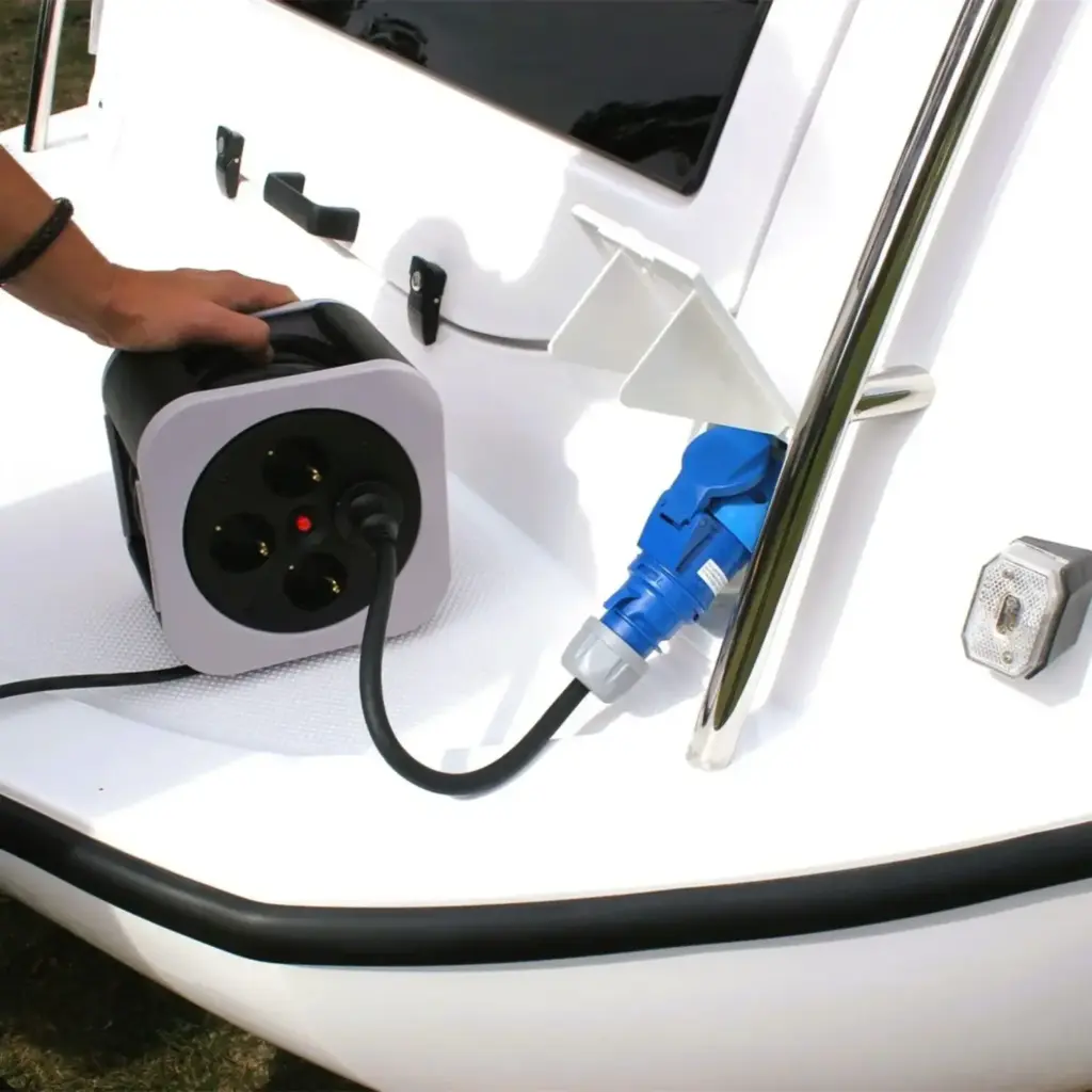 2026 Sealander Caravana acuatica 33 Motor16