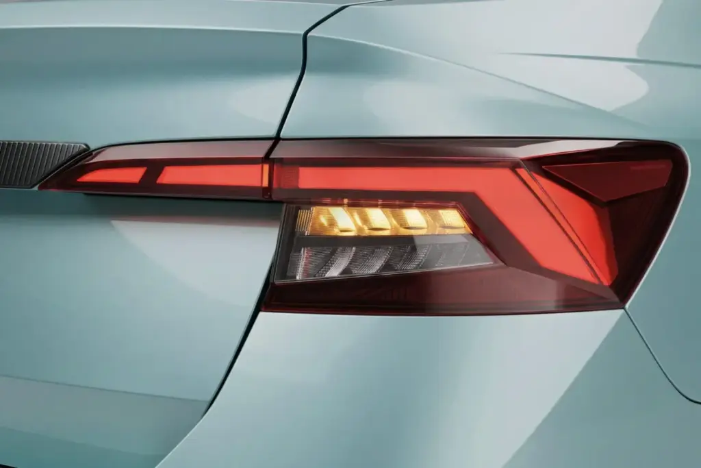 Škoda Slavia: El Octavia en miniatura se actualiza para seguir en forma 13 Motor16 2026 Skoda Slavia India 22 Motor16