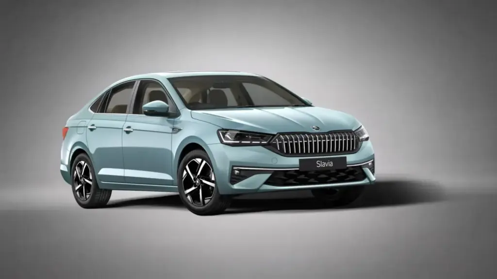Škoda Slavia: El Octavia en miniatura se actualiza para seguir en forma 1 Motor16 2026 Skoda Slavia. Imagen delantera.