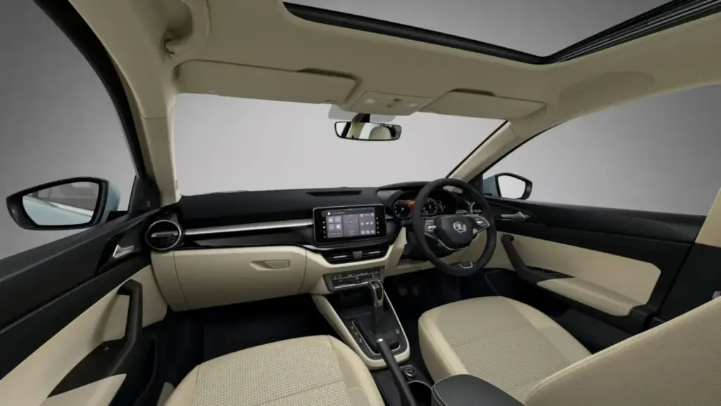 Škoda Slavia: El Octavia en miniatura se actualiza para seguir en forma 3 Motor16 2026 Skoda Slavia. Imagen interior.