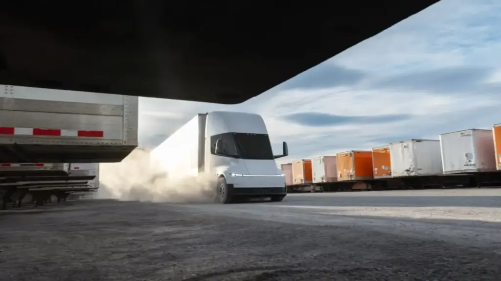 2026 Tesla Semi Europa 9 Motor16