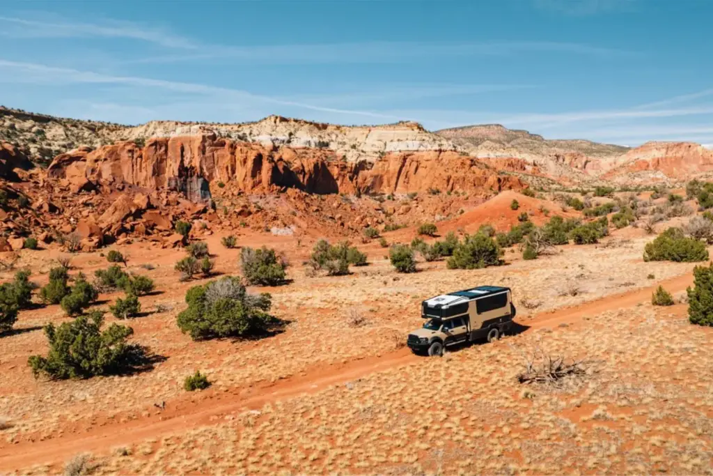 Winnebago elige un RAM 5500 para la autocaravana que te lleva a los confines de la tierra 3 Motor16 2026 Winnebago Arka 1 Motor16