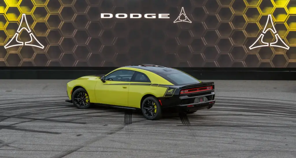 2026 dodge charger super bee 12 Motor16