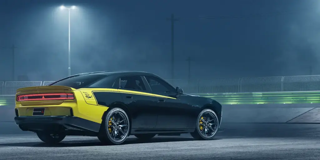 2026 dodge charger super bee 4 Motor16