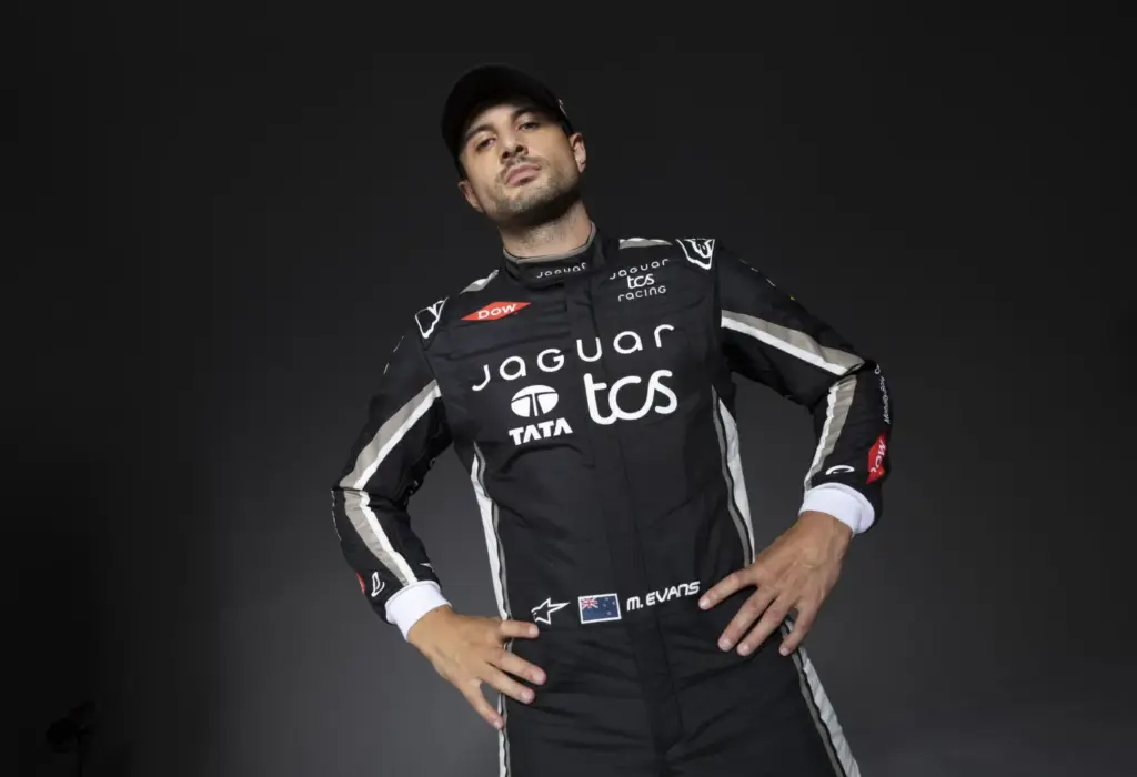 El equipo Jaguar TCS Racing entra en el Guinness por partida doble 21 Motor16 2026 jaguar tcs racing records londres 4 Motor16