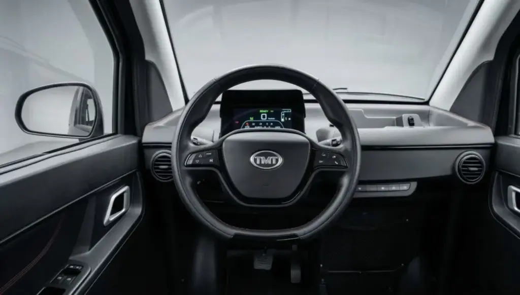 Vietnam estrena un coche eléctrico barato: cuesta unos 5.200 euros y ya está entre los más asequibles del mundo 1 Motor16 2026 nano s05 interior vietnam Motor16