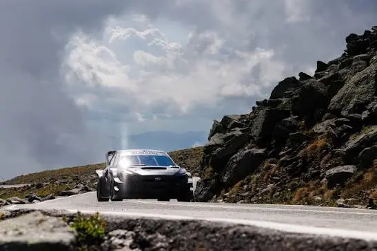 Subaru Project Midnight pulveriza el récord de Mt. Washington (EE UU) superando los 200 km/h 1 Motor16 2026 subaru wrx project midnight washington Motor16