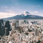 Carriles bici en Tokio: la ciudad duplicará su red hasta los 900 km en 2030 frente al coche