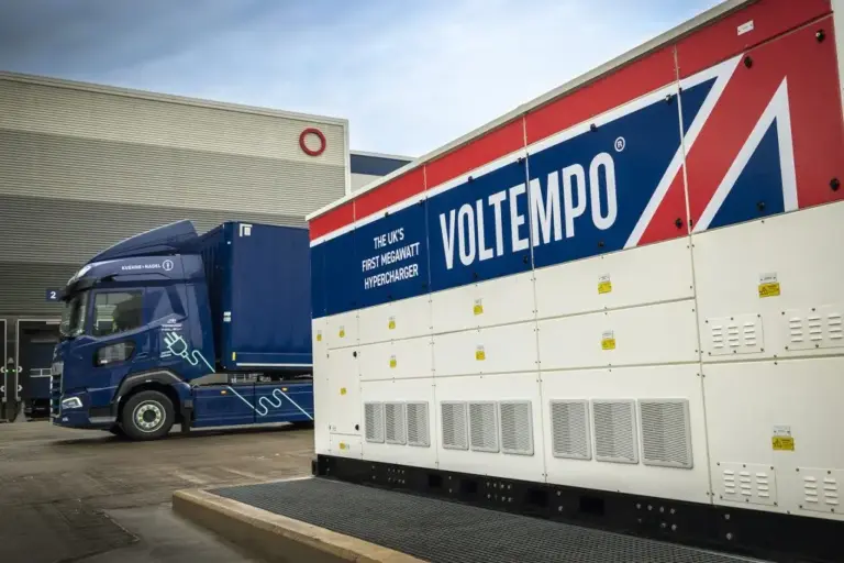 El camión autónomo sin cabina del Reino Unido que gana un 15% de carga y desafía los límites del transporte