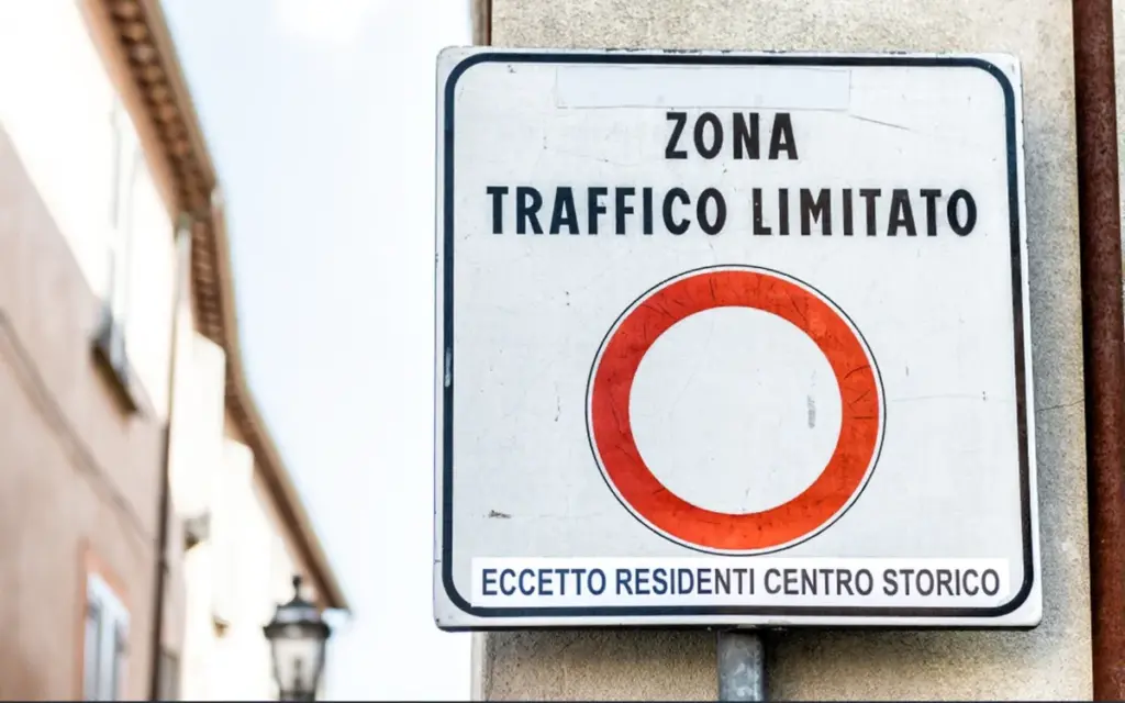 Conducir en Italia: las ZTL que multan a los turistas con hasta 163 euros 1 Motor16 2026 ztl Zona Traffico Limitato in Italy Motor16
