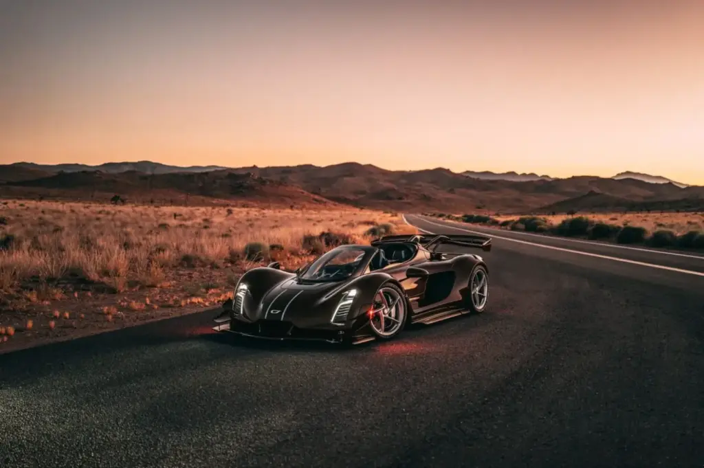 Czinger 21C Spyder: el hypercar híbrido de 1.250 CV que genera 1.482 kg de downforce 1 Motor16 2026Czinger 21C Spyder delantera Motor16