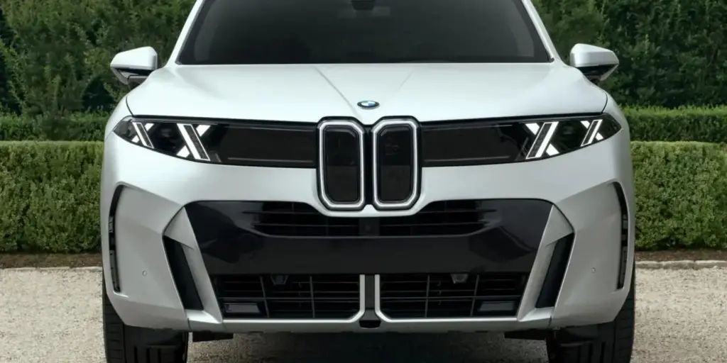 El BMW X5 M que debió haber nacido hace 25 años es una realidad gracias a Kith 17 Motor16 2027 BMW X5 Kith 15 Motor16