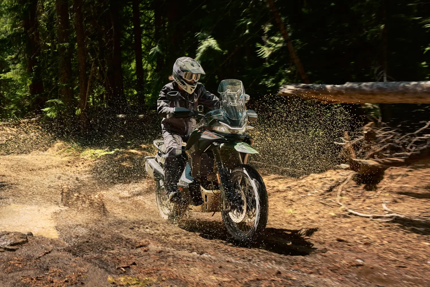 CFMoto Ibex 950: la trail de gran cilindrada llega con un precio de entrada que descoloca a las adventure