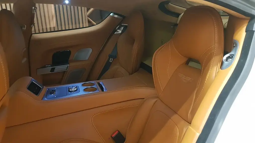 El Jaguar Type 01 trae de vuelta la “espina dorsal” que ya usaron Hummer, Mazda, Opel, Fisker, Mini, Aston Martin… 5 Motor16 El Jaguar Type 01 trae de vuelta la “espina dorsal” que ya usaron Hummer, Mazda, Opel, Fisker, Mini, Aston Martin…