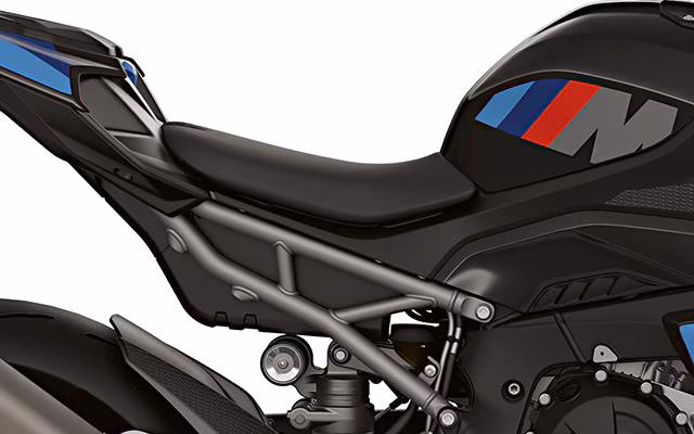 BMW Motorrad ya registra la M 1000 RS: 218 CV de sport-touring para 2027 1 Motor16 BMW M 100 RS Motor16