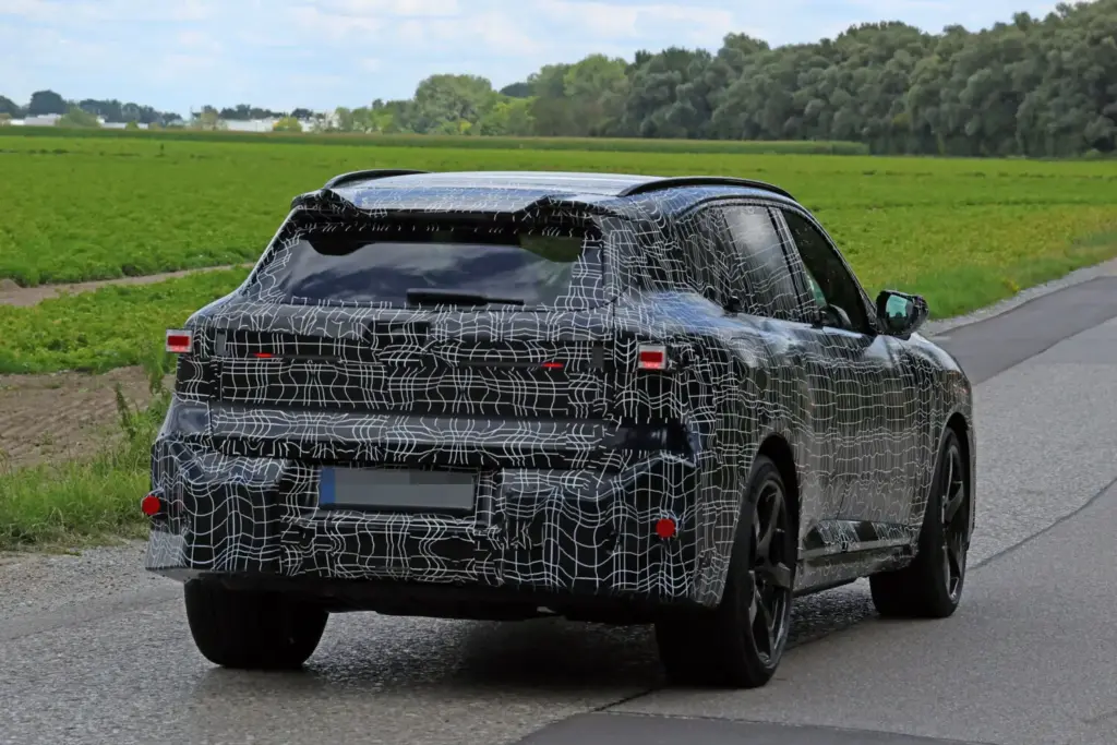 BMW X5 M electrico 2027 espia 12 Motor16
