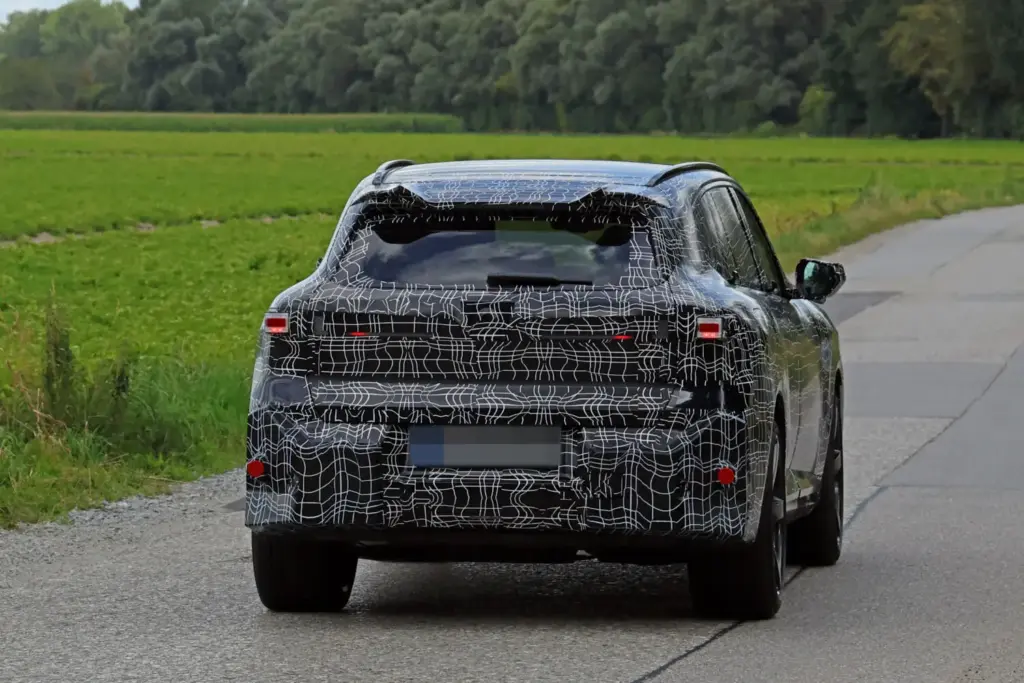 BMW X5 M electrico 2027 espia 14 Motor16